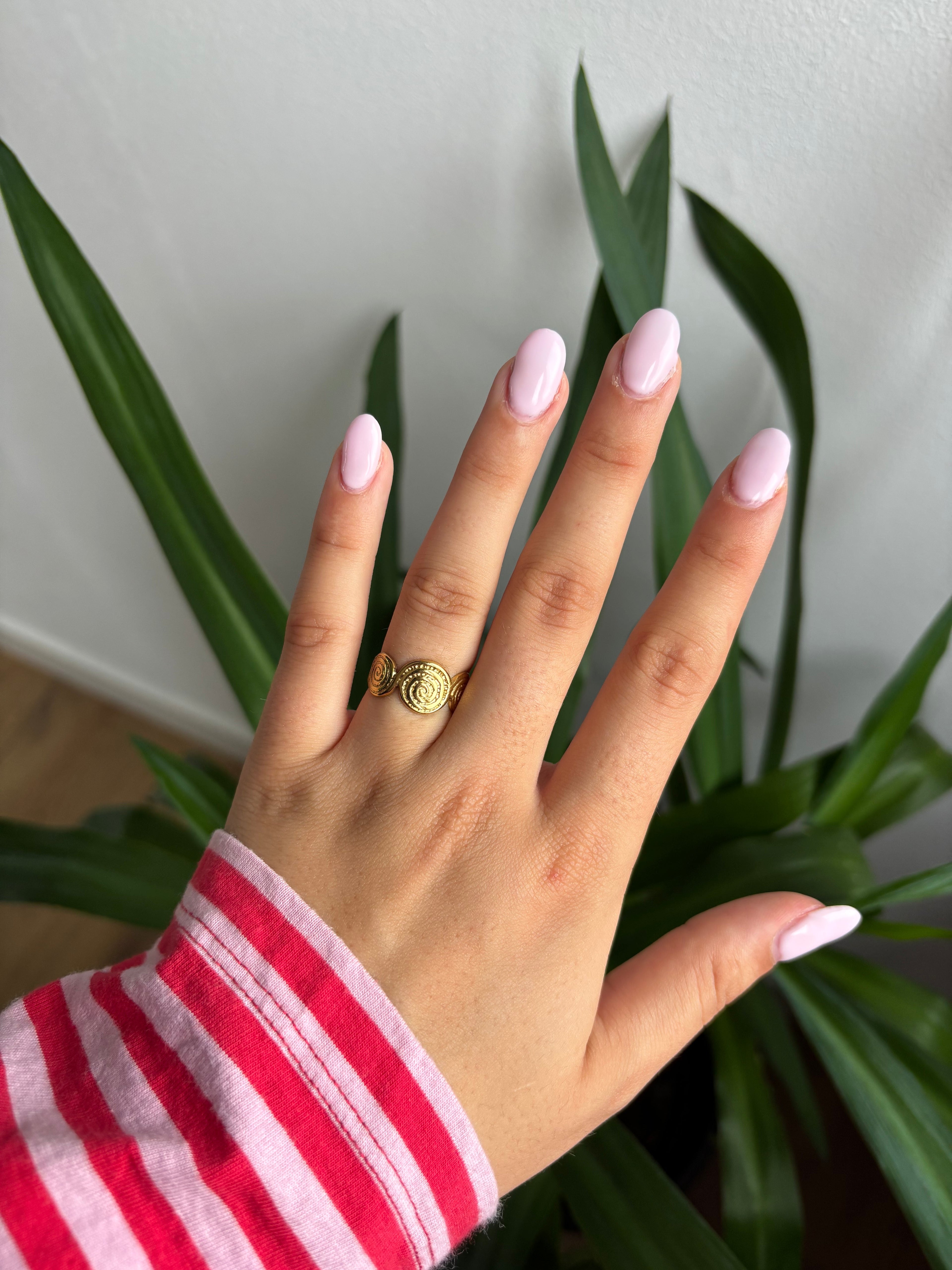 Swirl ring