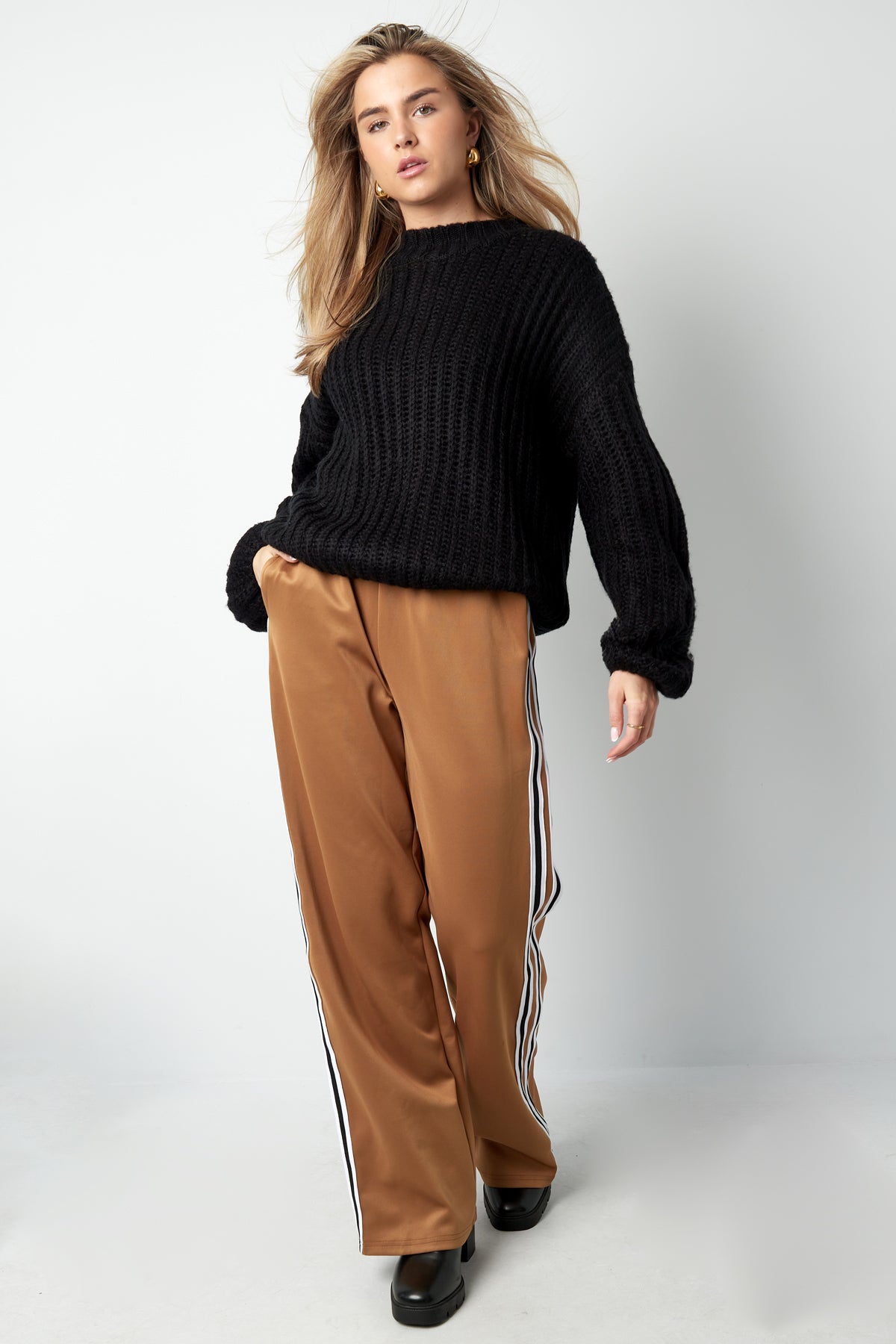 LEA SWEATER