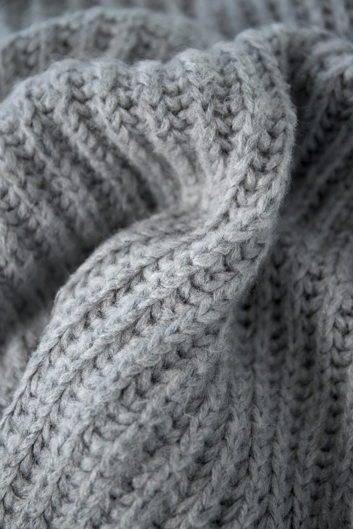 LEA SWEATER