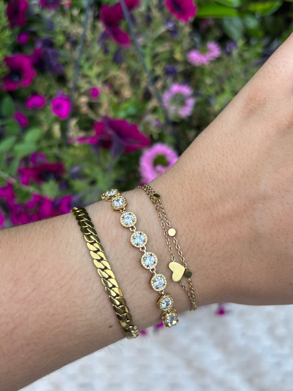 Round diamond bracelet