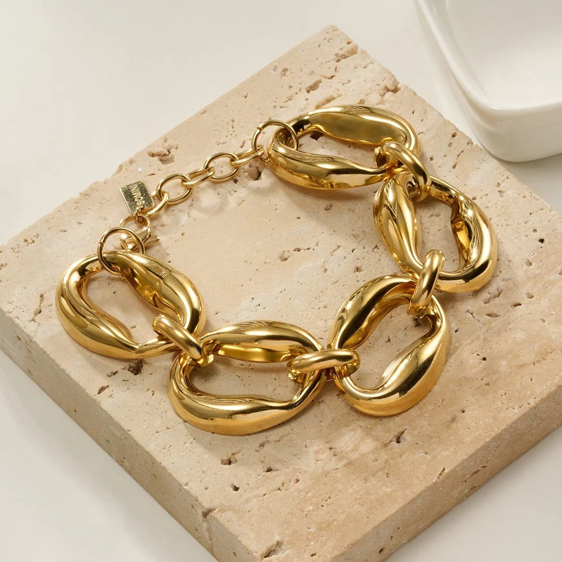 Open oval bracelet