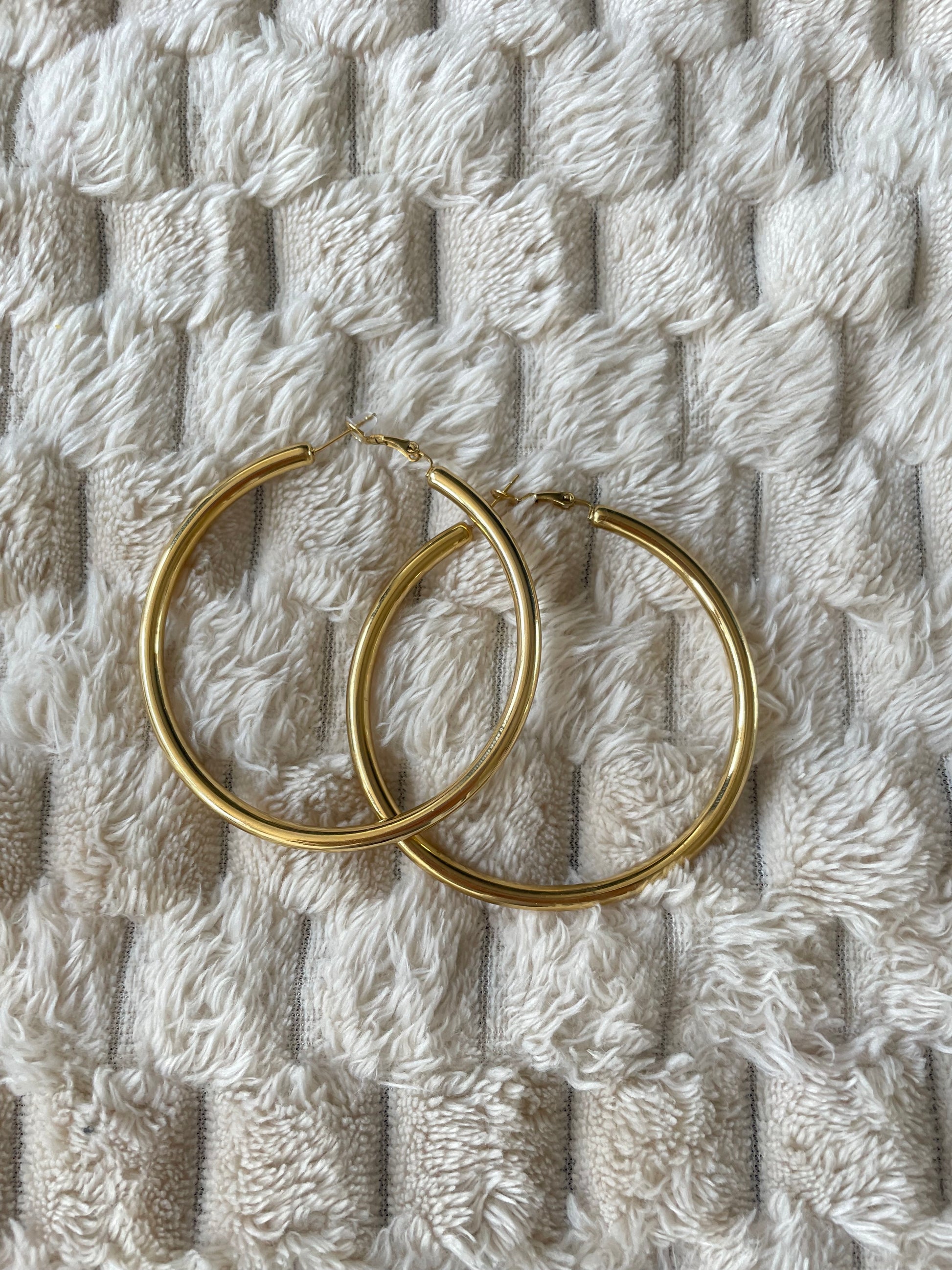 HOT HOOPS