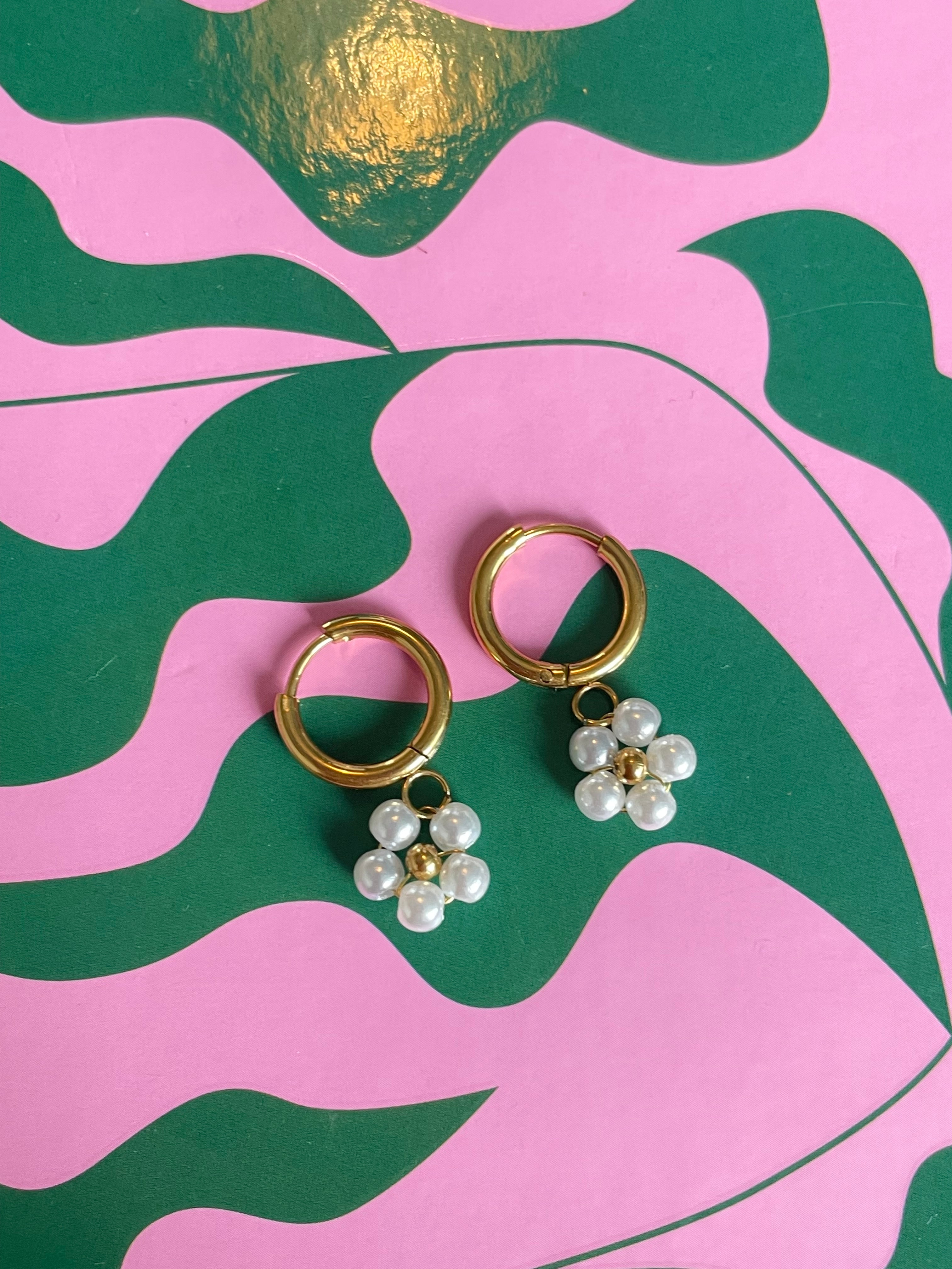 PEARL PETTALS