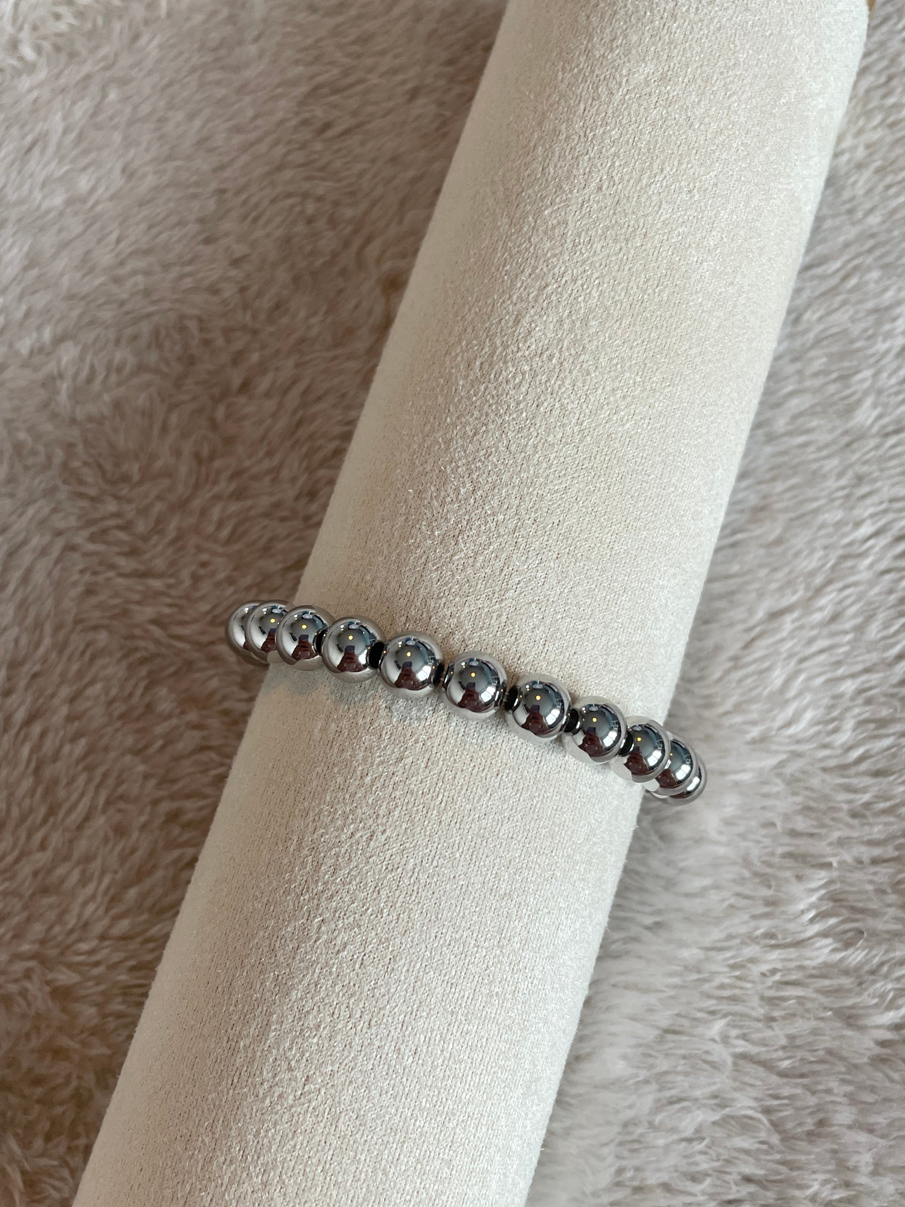 Basic bracelet larger