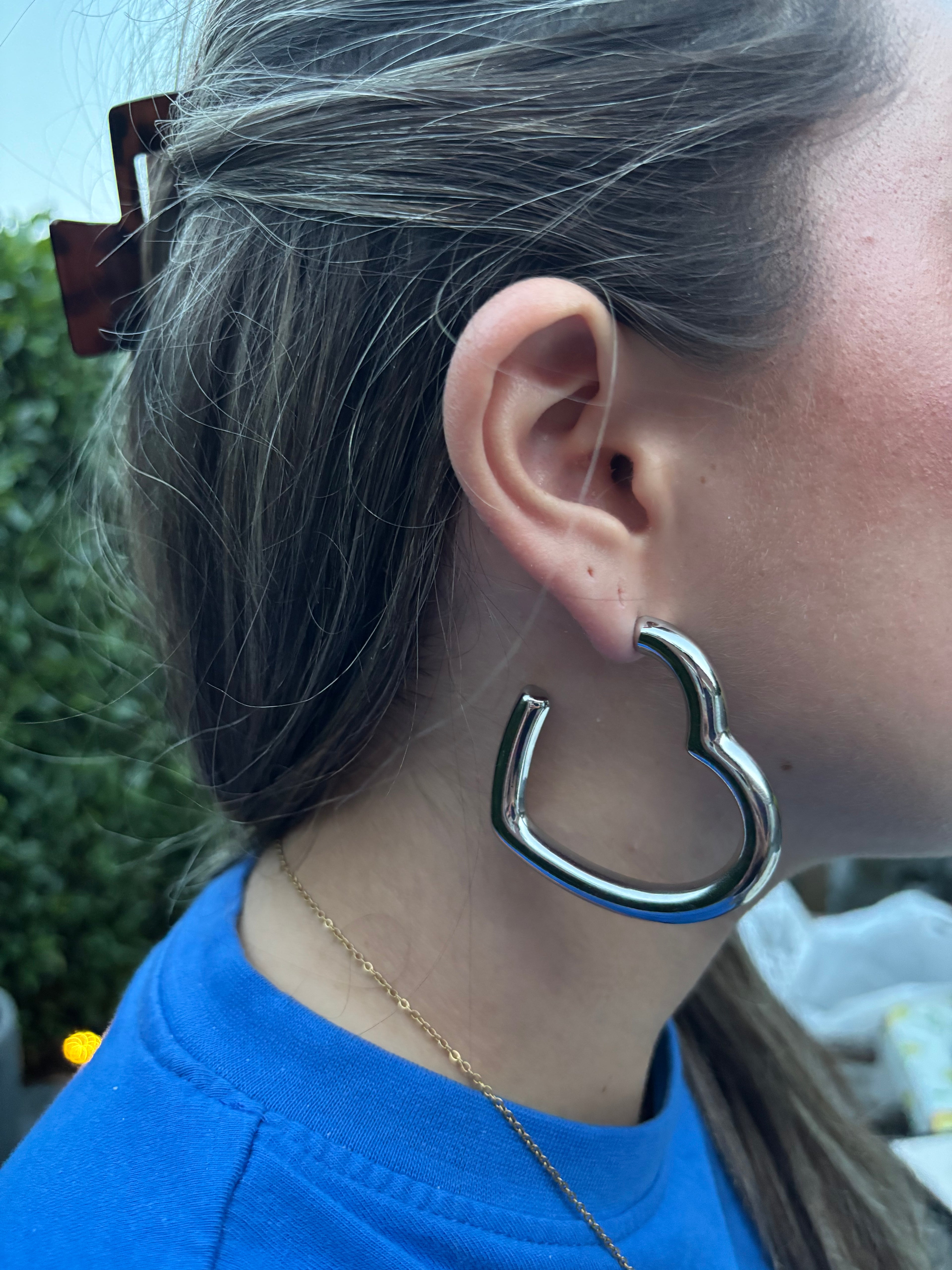 BIG HEARTS EARRINGS