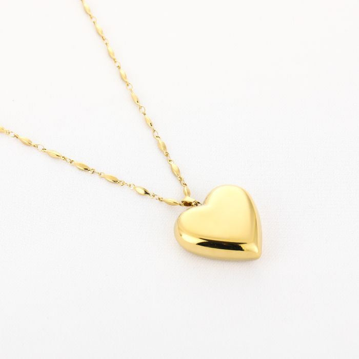 Long hearts necklace