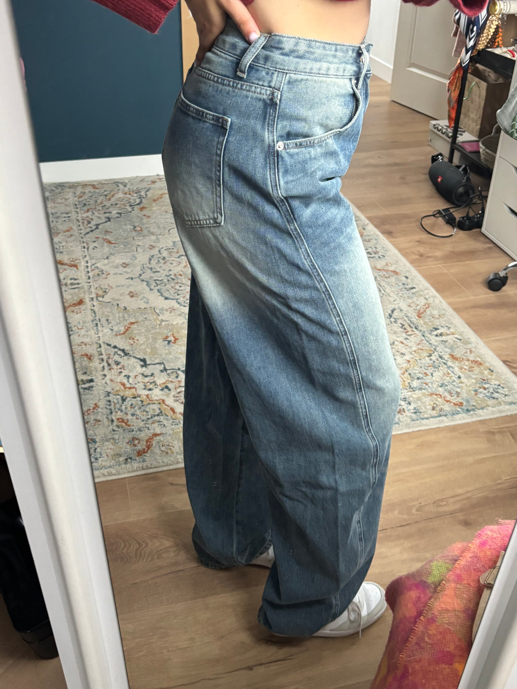 BALLOON JEANS