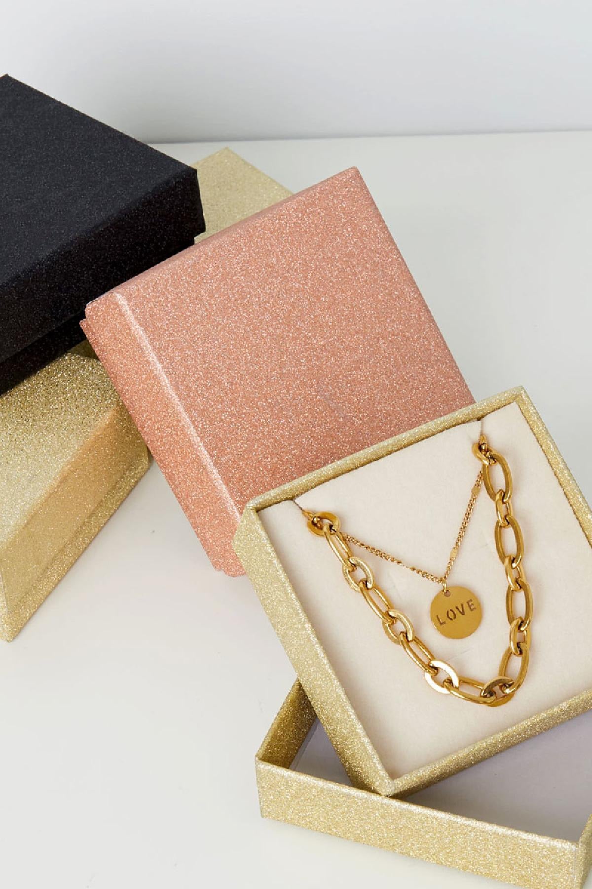 GIFT WRAPPING FOR JEWELRY