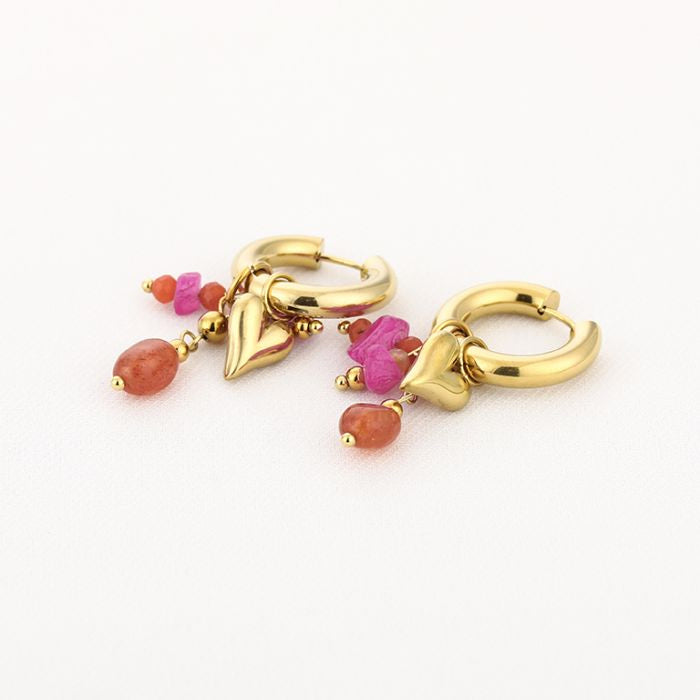 Kralen oorbel met een hartje